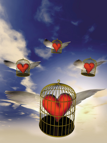 你愿意被爱束缚吗?