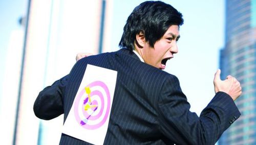 职场中常见7种肢体语言