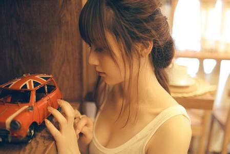 情人眼里出西施心理分析
