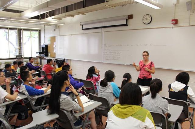 中小学校心理辅导室应建心理危机干预机制