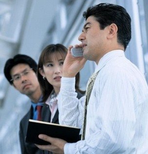 总打断别人的话原来是爱表现