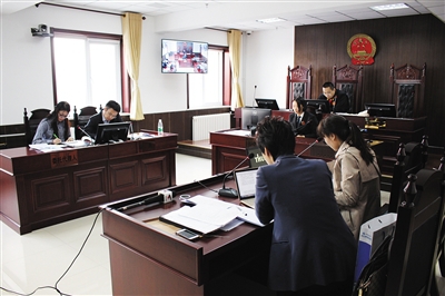 学马术8岁女童坠亡 教练马场被诉